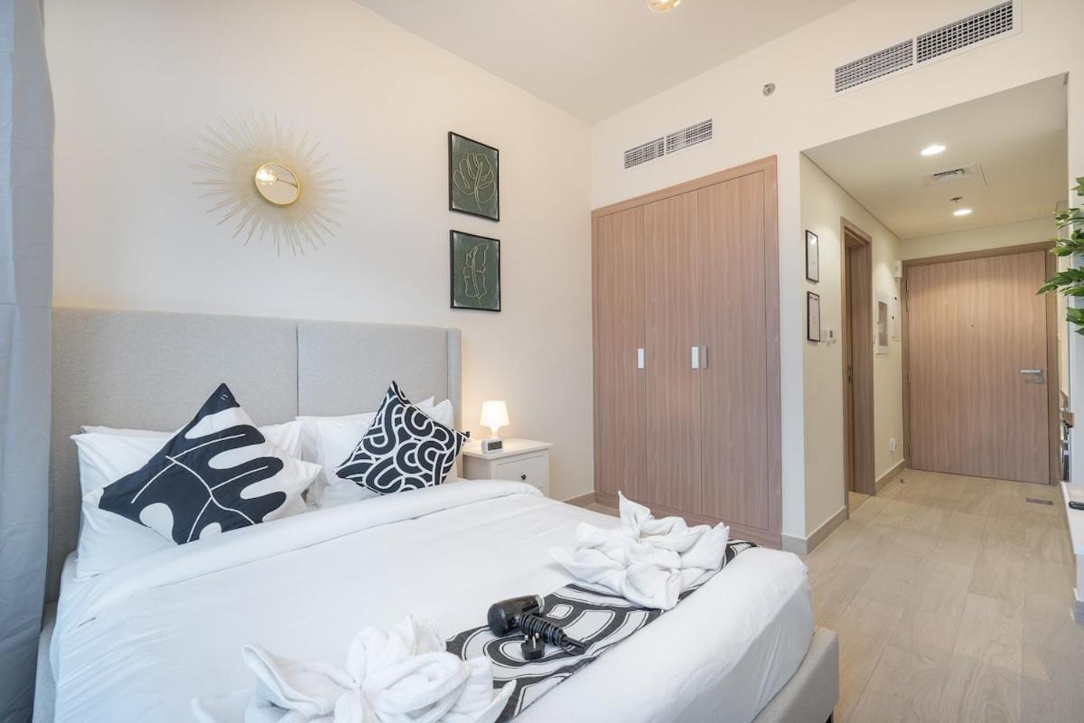 Elegant Studio In Azizi Riviera Near Downtown Dubai